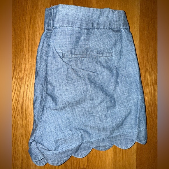 J. Crew Shorts Size 2 Scalloped Hem Light Blue - Picture 3 of 3